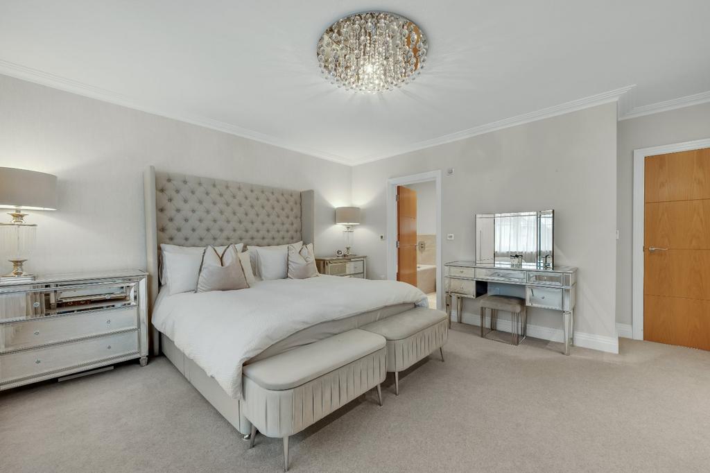 Principal Bedroom