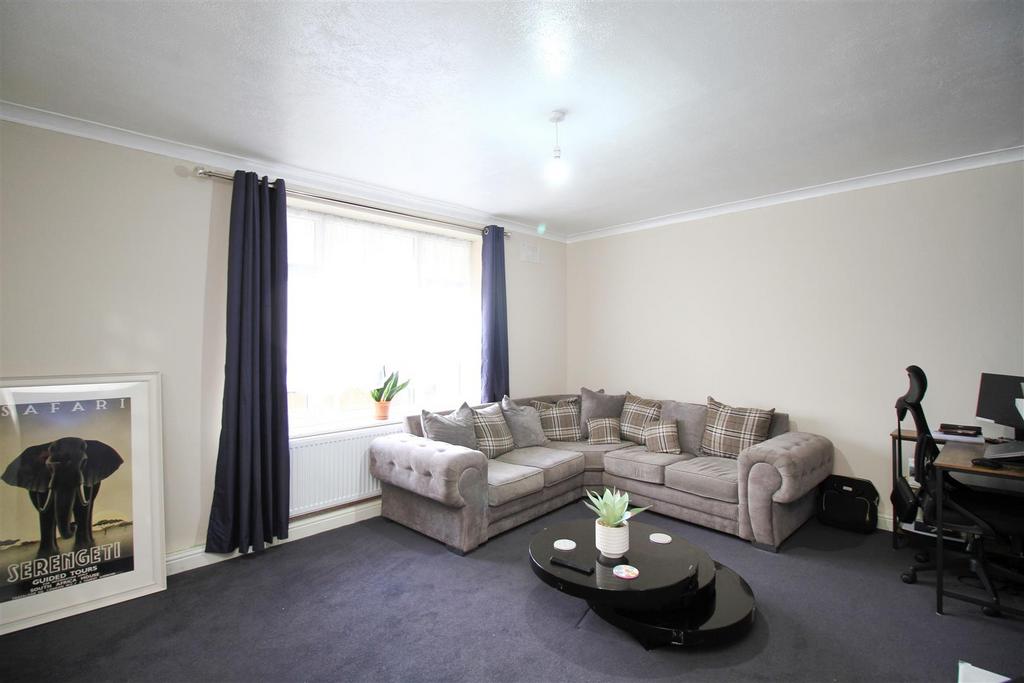 Lounge..jpg