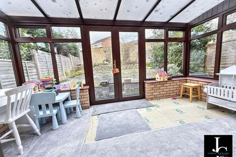 3 bedroom semi-detached house for sale, Maple Wood, Telford TF3