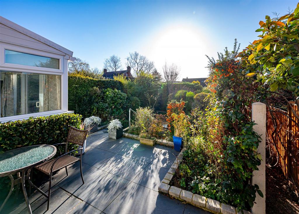 47 Grendon Gardens-13.jpg