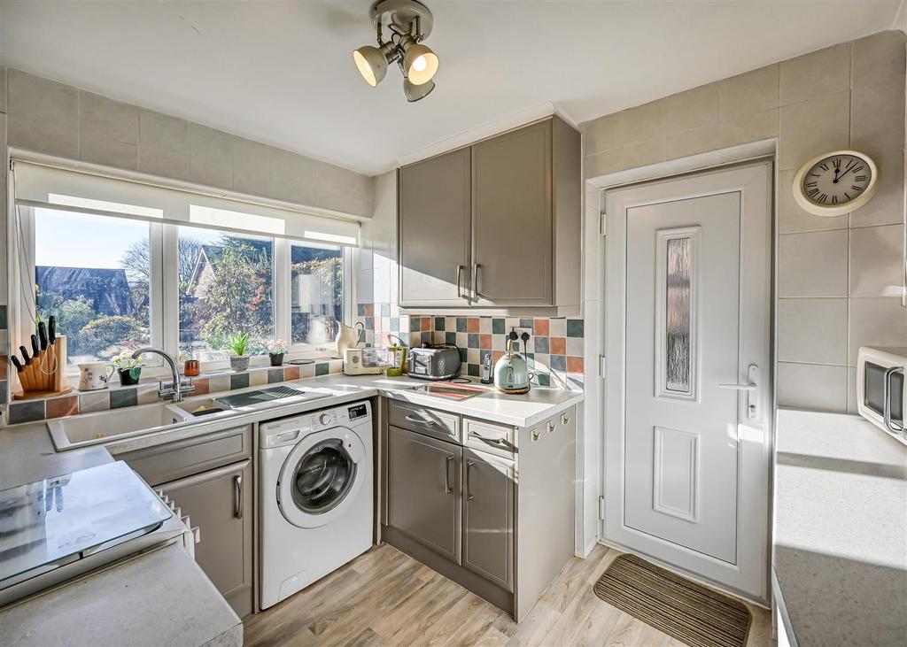 47 Grendon Gardens-7.jpg