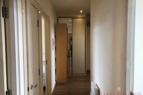 3 bedroom flat for sale, Brook Court, Barking IG11
