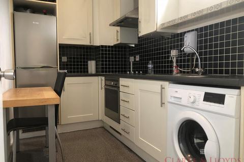 3 bedroom flat for sale, Brook Court, Barking IG11