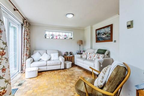 3 bedroom bungalow for sale, Gladeside, Croydon, CR0