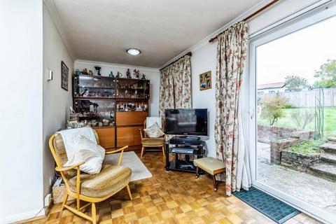 3 bedroom bungalow for sale, Gladeside, Croydon, CR0