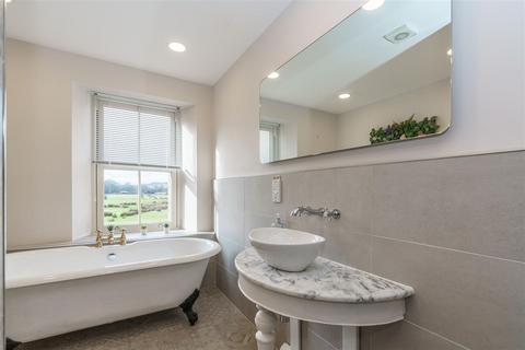 4 bedroom terraced house to rent, West Woodburn