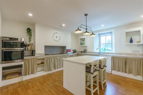 4 bedroom terraced house to rent, West Woodburn