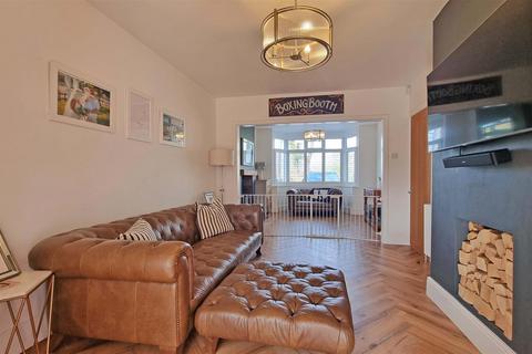 undefined, Silver Street, Wythall
