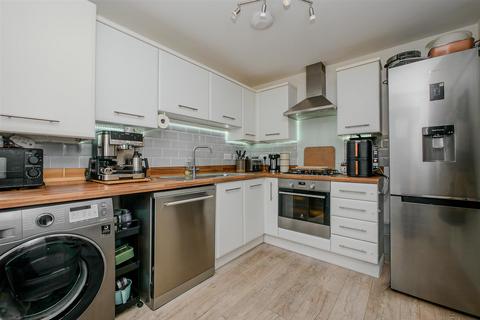 2 bedroom end of terrace house for sale, Queen Gardens, Harwell OX11