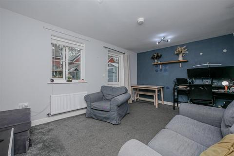 2 bedroom end of terrace house for sale, Queen Gardens, Harwell OX11