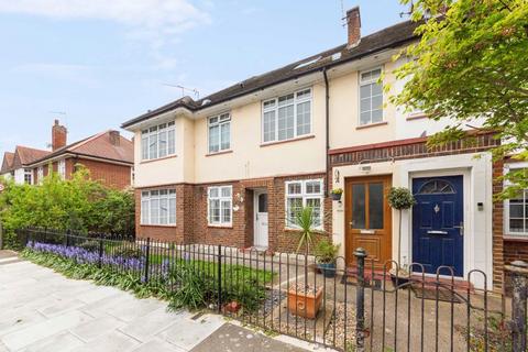 3 bedroom flat to rent, Tilehurst Road, London SW18