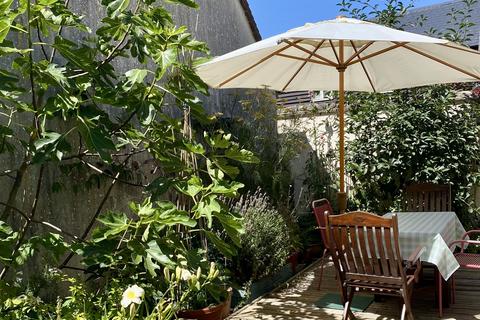 4 bedroom terraced house for sale, Nalder Close, Shepton Mallet