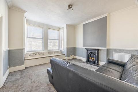 2 bedroom maisonette for sale, CRANLEY ROAD, Westcliff On Sea