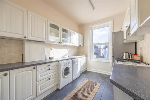 2 bedroom maisonette for sale, CRANLEY ROAD, Westcliff On Sea
