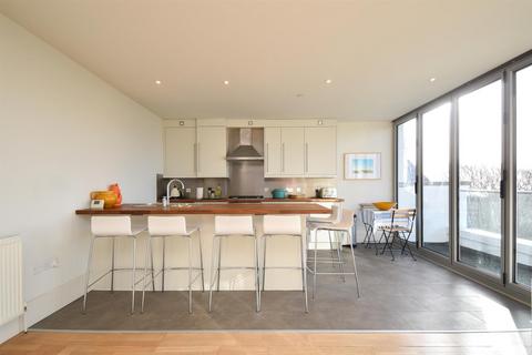 3 bedroom penthouse for sale, Upper Maze Hill, St Leonards-On-Sea