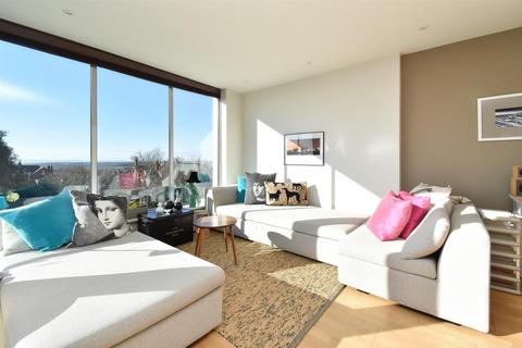 3 bedroom penthouse for sale, Upper Maze Hill, St Leonards-On-Sea