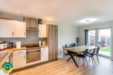 3 bedroom house for sale, Paxton Crescent, Armthorpe, Doncaster