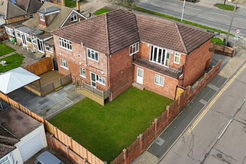 5 bedroom detached house for sale, Watling Street, Rochester ME2