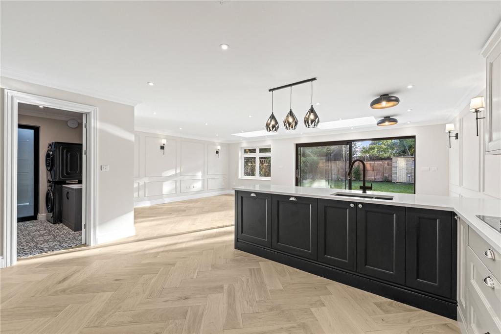 Kitchen/Reception