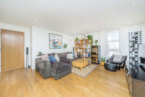 2 bedroom flat for sale, Barrier Point Road, London E16