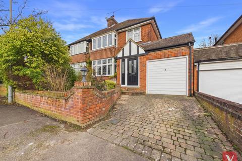 Manton Drive, Luton LU2