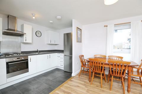 2 bedroom ground floor flat for sale, Church Street, Sittingbourne