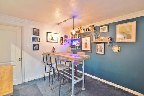 1 bedroom maisonette for sale, Troutbeck Close, Slough
