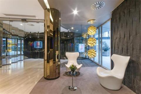 2 bedroom apartment for sale, Bezier Apartments, City Road, Old Street, London, EC1Y