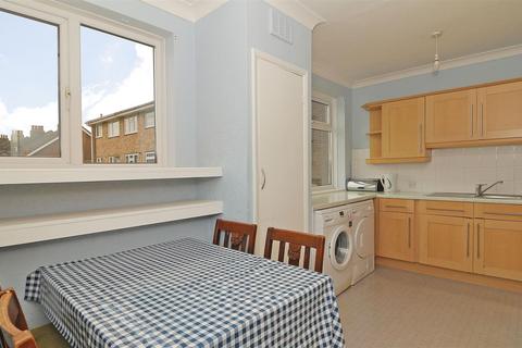 2 bedroom maisonette for sale, Parkview Road, London SE9
