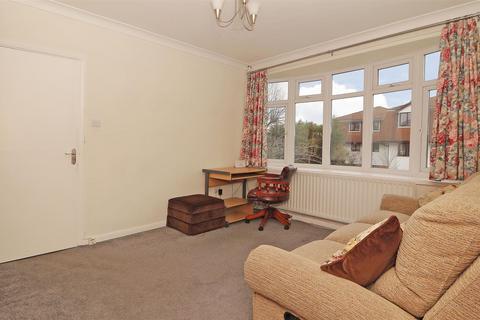 2 bedroom maisonette for sale, Parkview Road, London SE9