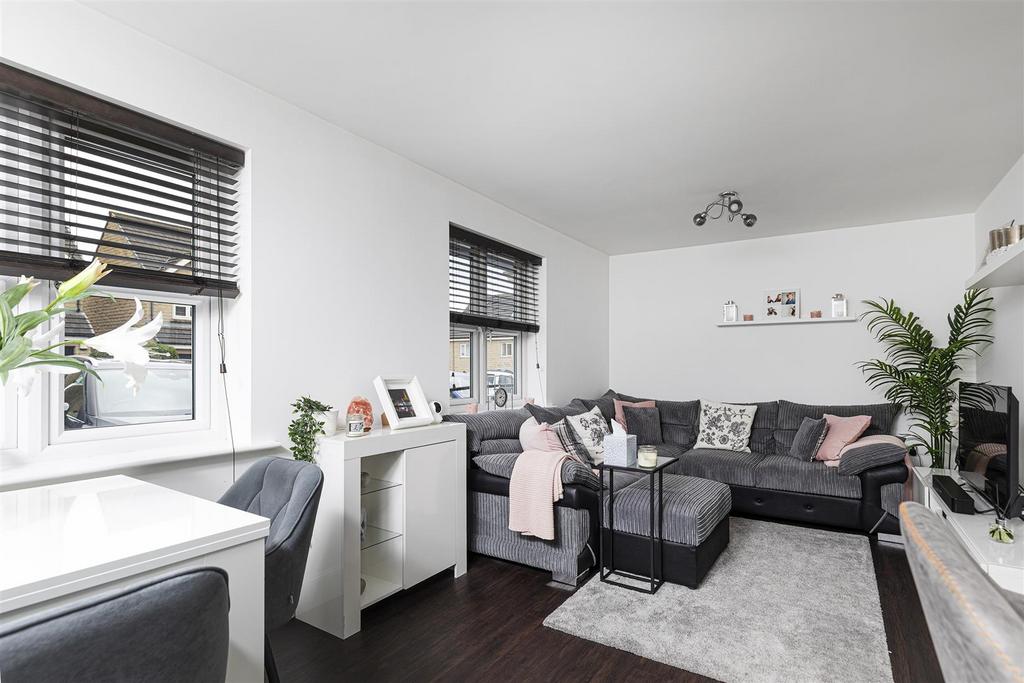 Living/Dining Area