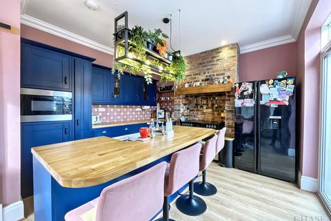 3 bedroom semi-detached house for sale, Victoria Road West, Hebburn, NE31