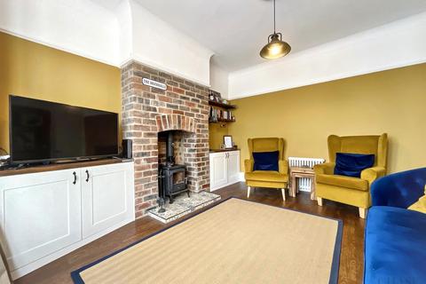 3 bedroom semi-detached house for sale, Victoria Road West, Hebburn, NE31