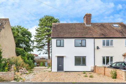 Clover Place, Eynsham, Witney
