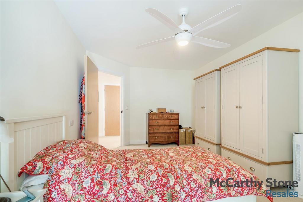 8680090-interior07.jpg