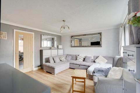 4 bedroom semi-detached house for sale, Macpherson Robertson Way, Bury St. Edmunds IP28