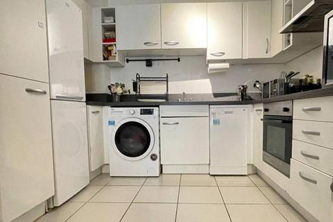 2 bedroom flat for sale, Gowers Walk E1, Tower Hamlets, London, E1
