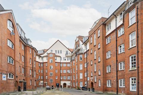 undefined, Club Row, Shoreditch, London, E2