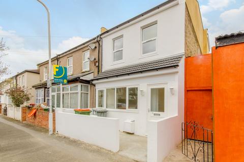 Buckingham Road, Stratford, London, E15