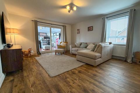 3 bedroom semi-detached house for sale, Springfields, Attleborough, Norfolk, NR17 2PA