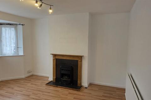 2 bedroom house to rent, Fulham Close, Uxbridge