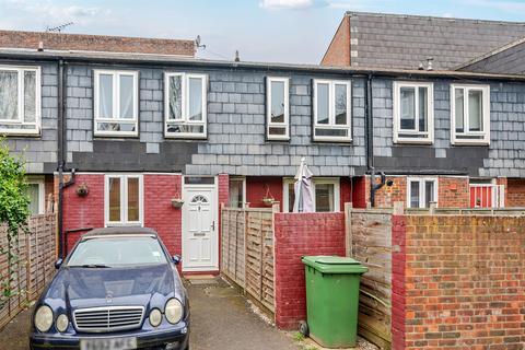 2 bedroom terraced house for sale, Langdale Close, London