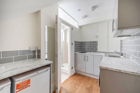 Studio to rent, London Road, Harrow on the Hill, Harrow, HA1
