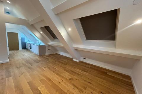 2 bedroom flat to rent, Islington High Street, Islington