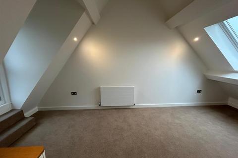2 bedroom flat to rent, Islington High Street, Islington