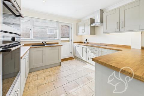 3 bedroom detached bungalow to rent, Canterbury Road, Sudbury
