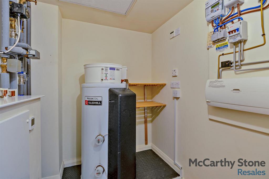 8678664-interior20-800.jpg