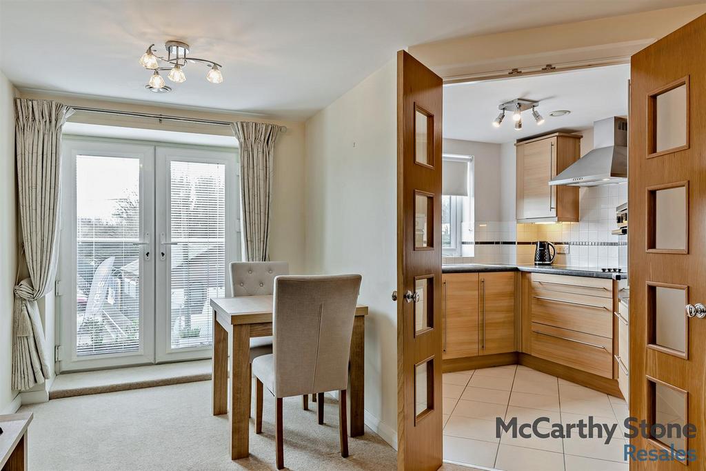 8678664-interior04-800.jpg