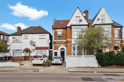 2 bedroom flat to rent, Tynemouth Road, London, N15