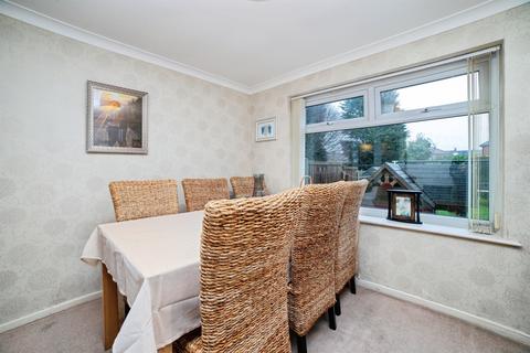 3 bedroom semi-detached house for sale, North Close, ALFRETON DE55